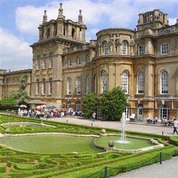 Stratford, Cotswolds, Blenheim Palace & Gin